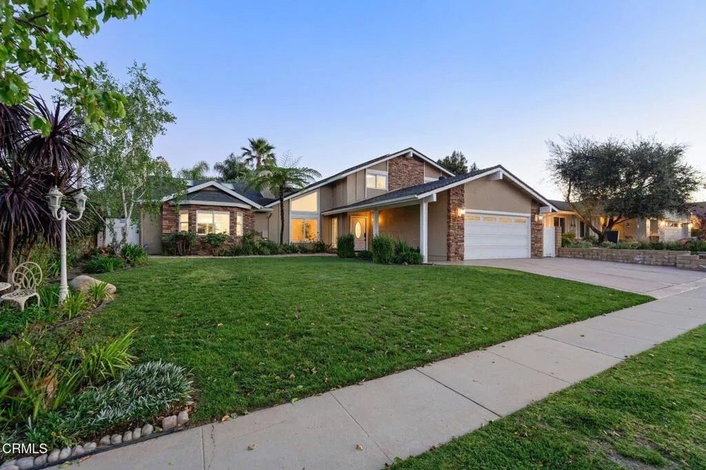 Thousand Oaks, California, United States 2 - 17418351