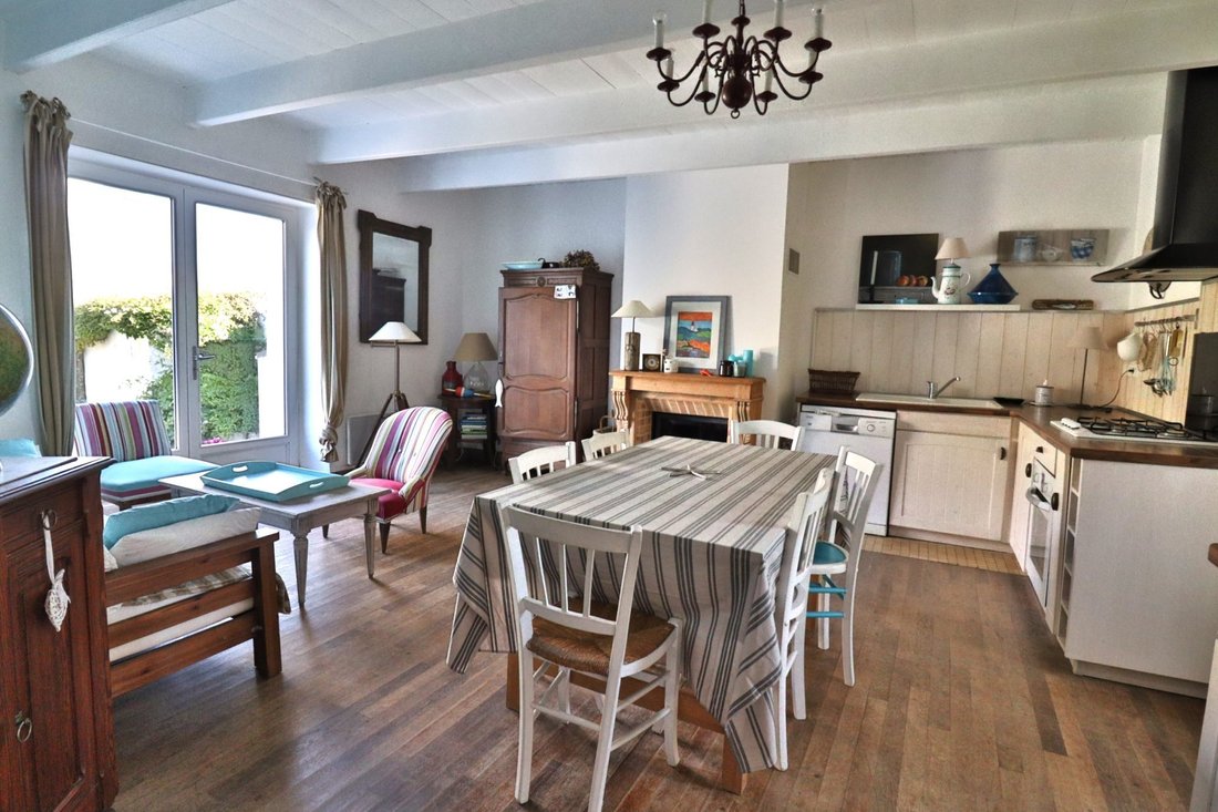 House in Groix, Brittany, France 1 - 17412868