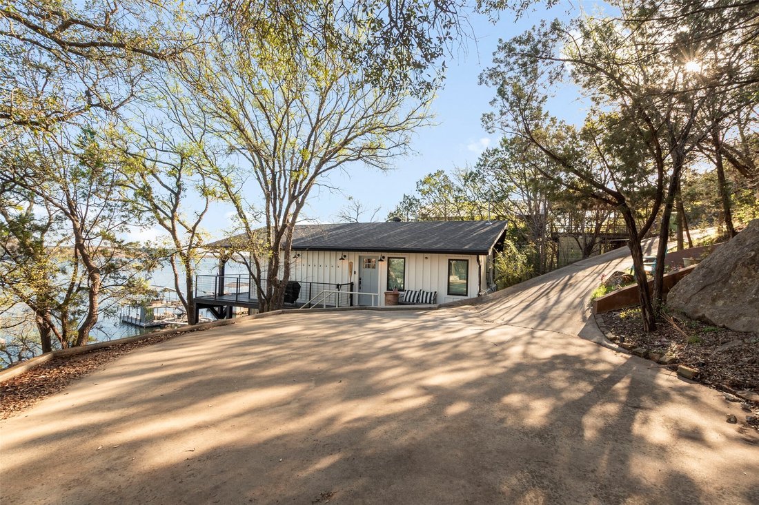 House in Graford, Texas, United States 2 - 17416565