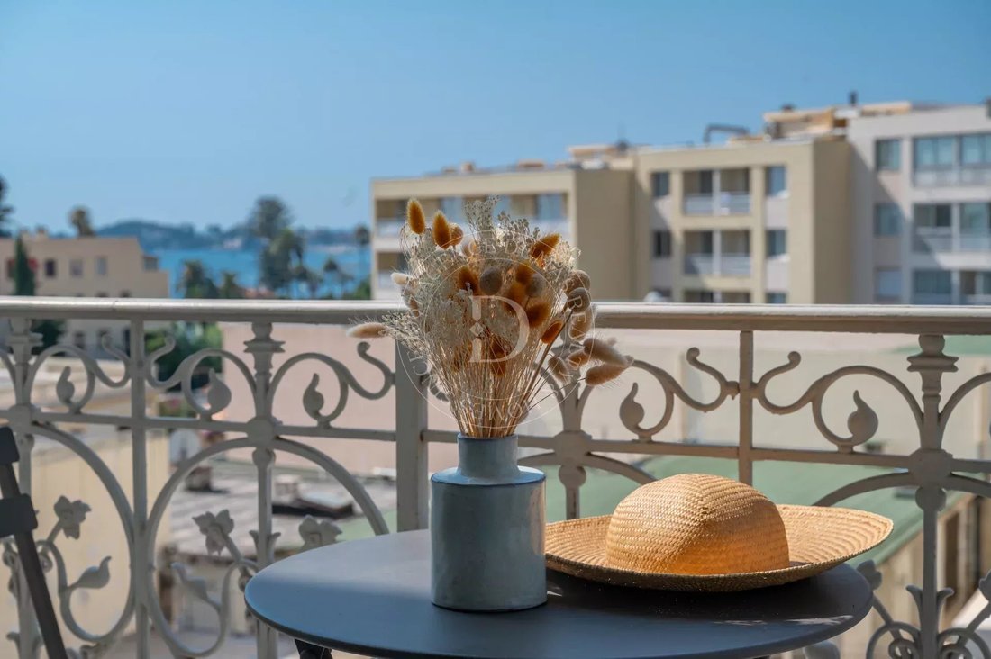 Apartment in Beaulieu-sur-Mer, Provence-Alpes-Côte d'Azur, France 1 - 17420858