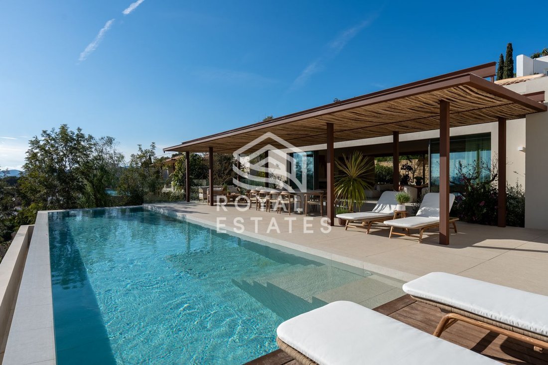 Villa in Cap Martinet, Santa Eularia des Riu, Balearic Islands 2 - 15370658