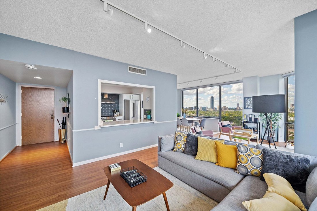 Condo in Houston, Texas, United States 4 - 17419276