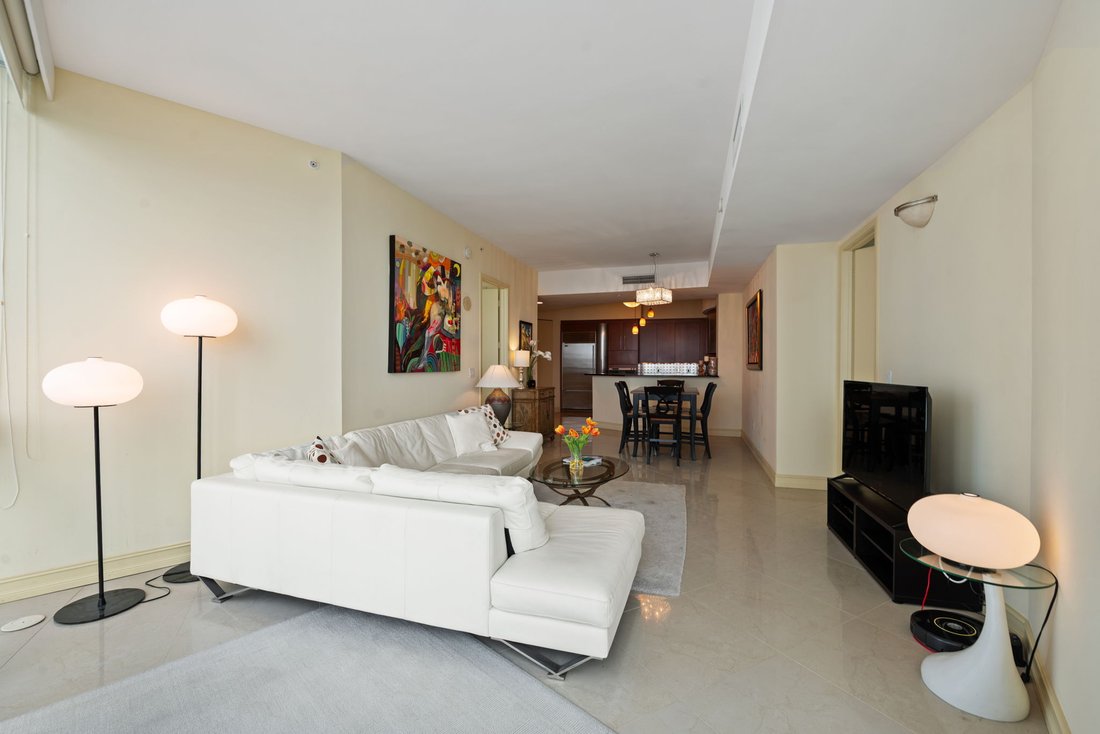 Condo in Sunny Isles Beach, Florida, United States 3 - 17421684