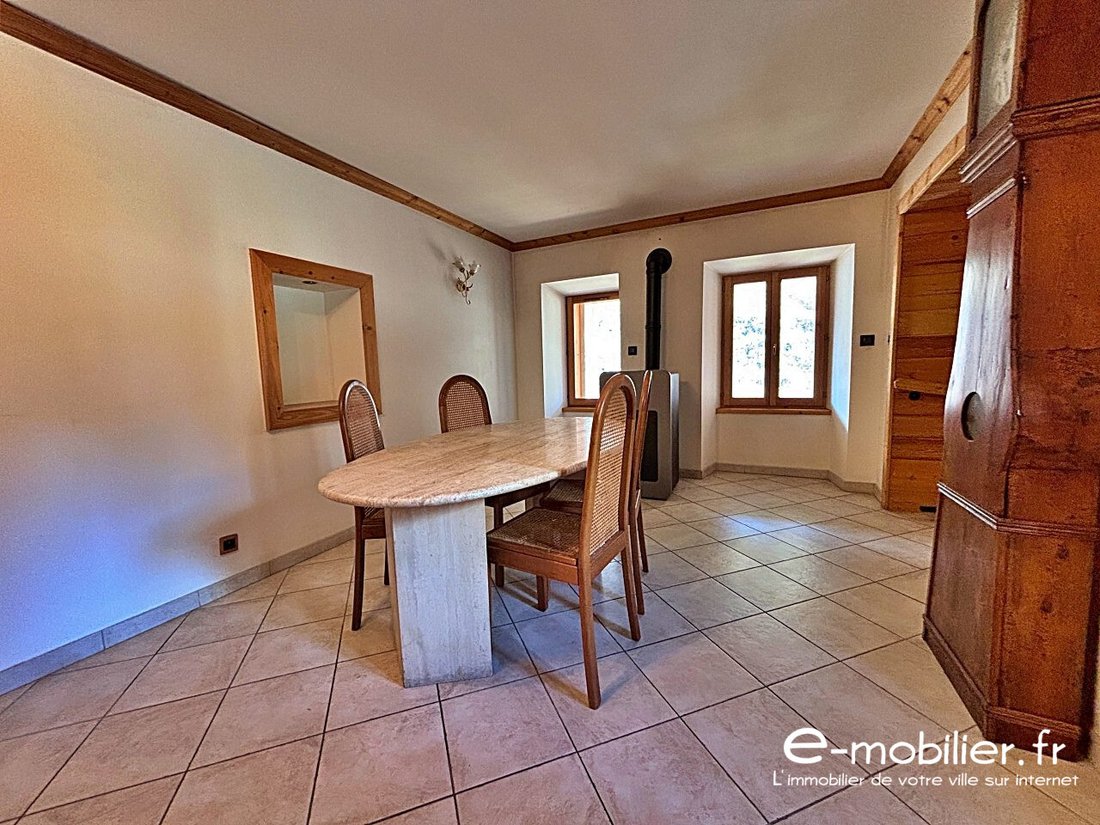 House in Salins-Fontaine, Auvergne-Rhône-Alpes, France 4 - 17421233