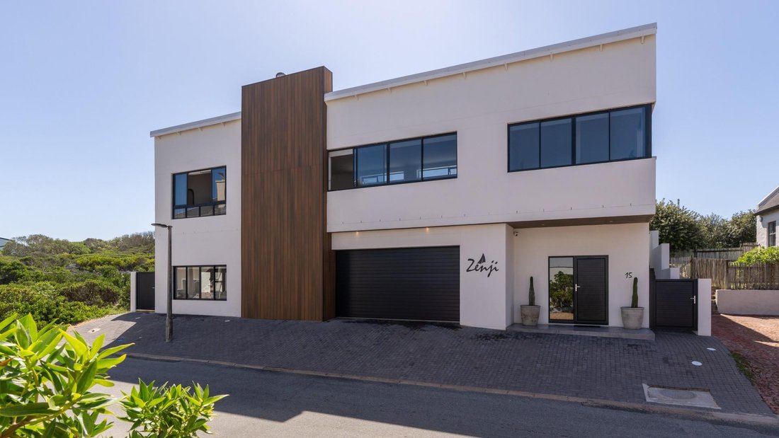 House in Still Bay East, Western Cape, South Africa 1 - 17412278