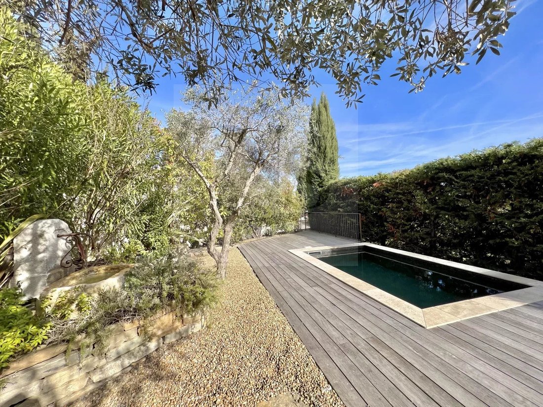 Villa in Mazenod-Bellevue-Saint Donat-Banon, Aix-en-Provence, France 2 - 17415669