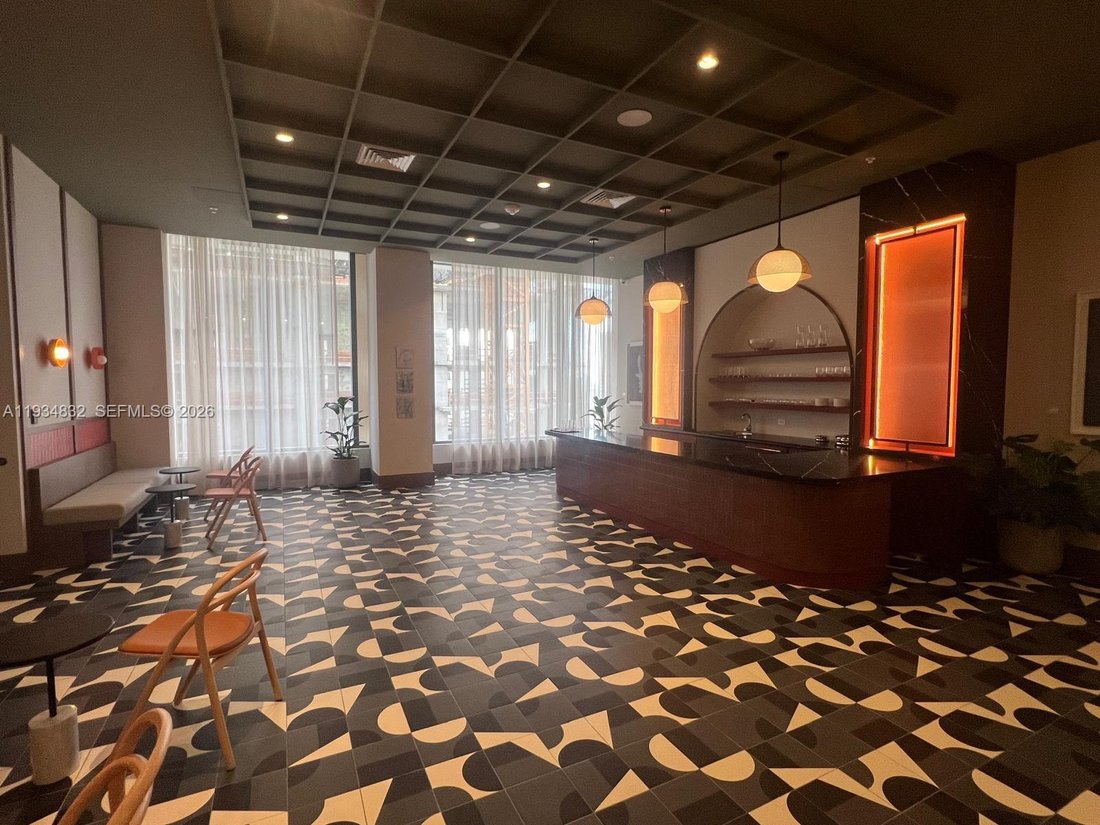 Condo in Miami, Florida, United States 4 - 17205605