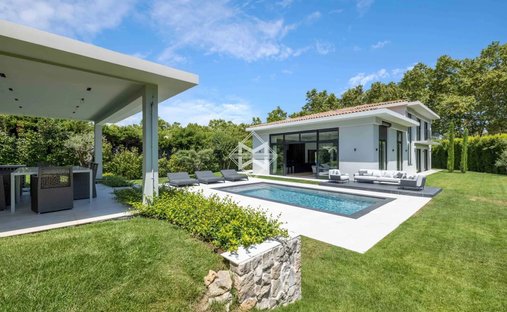 Villa in Mougins, Provence-Alpes-Côte d'Azur, France 1