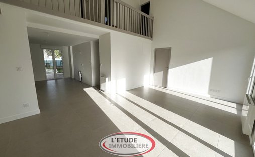 House in Bellevue-La Bougrière-La Gicquelière, Sainte-Luce-sur-Loire, France 1