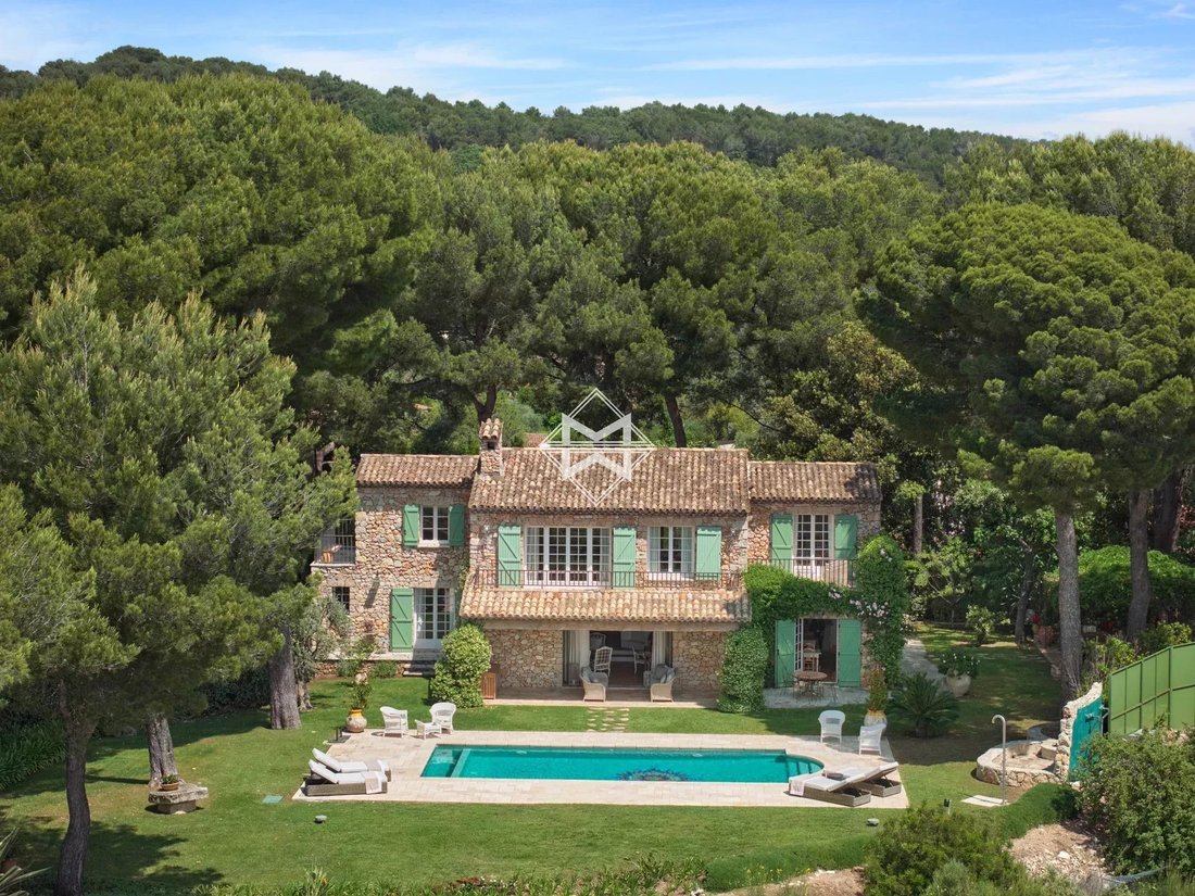 Villa in Collines, Le Cannet, France 1 - 17408642