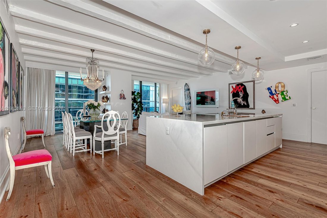 Condo in Miami, Florida, United States 3 - 17417329