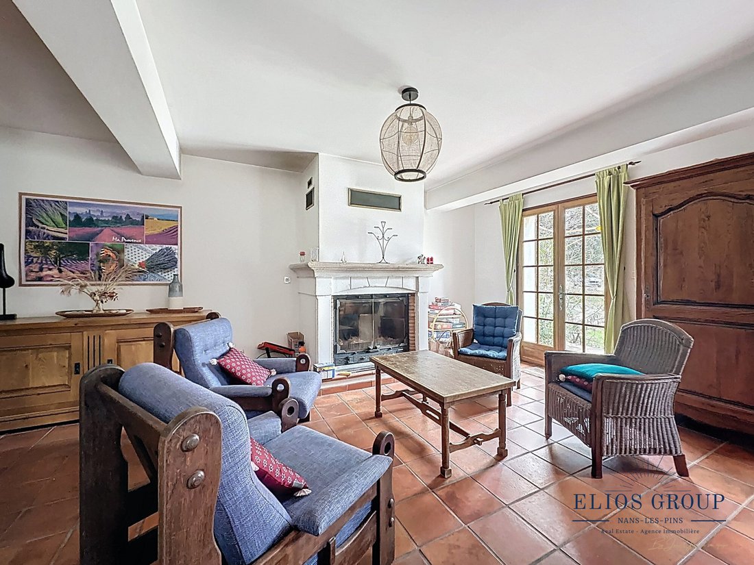 Country House in Besse-sur-Issole, Provence-Alpes-Côte d'Azur, France 3 - 17412969