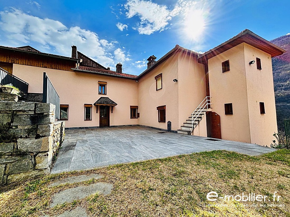 House in Salins-Fontaine, Auvergne-Rhône-Alpes, France 2 - 17421233
