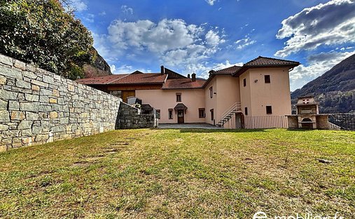 House in Salins-Fontaine, Auvergne-Rhône-Alpes, France 1