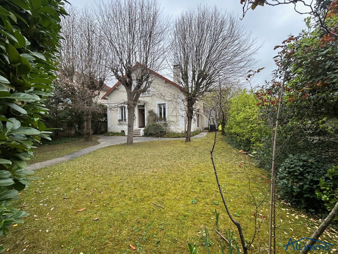 House in Adamville, Saint-Maur-des-Fossés, France 2 - 16679773