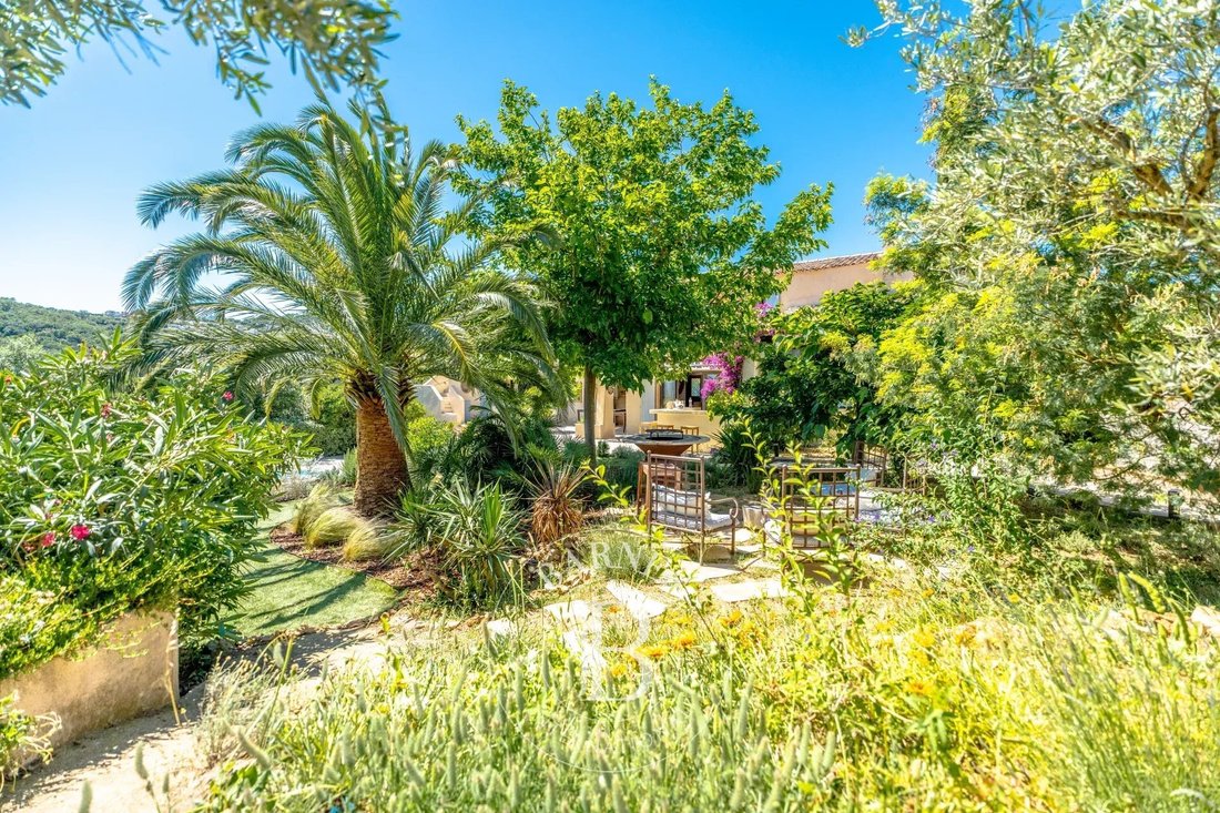 Villa in Basse Suane-Les Virgiles, Sainte-Maxime, France 3 - 17417528