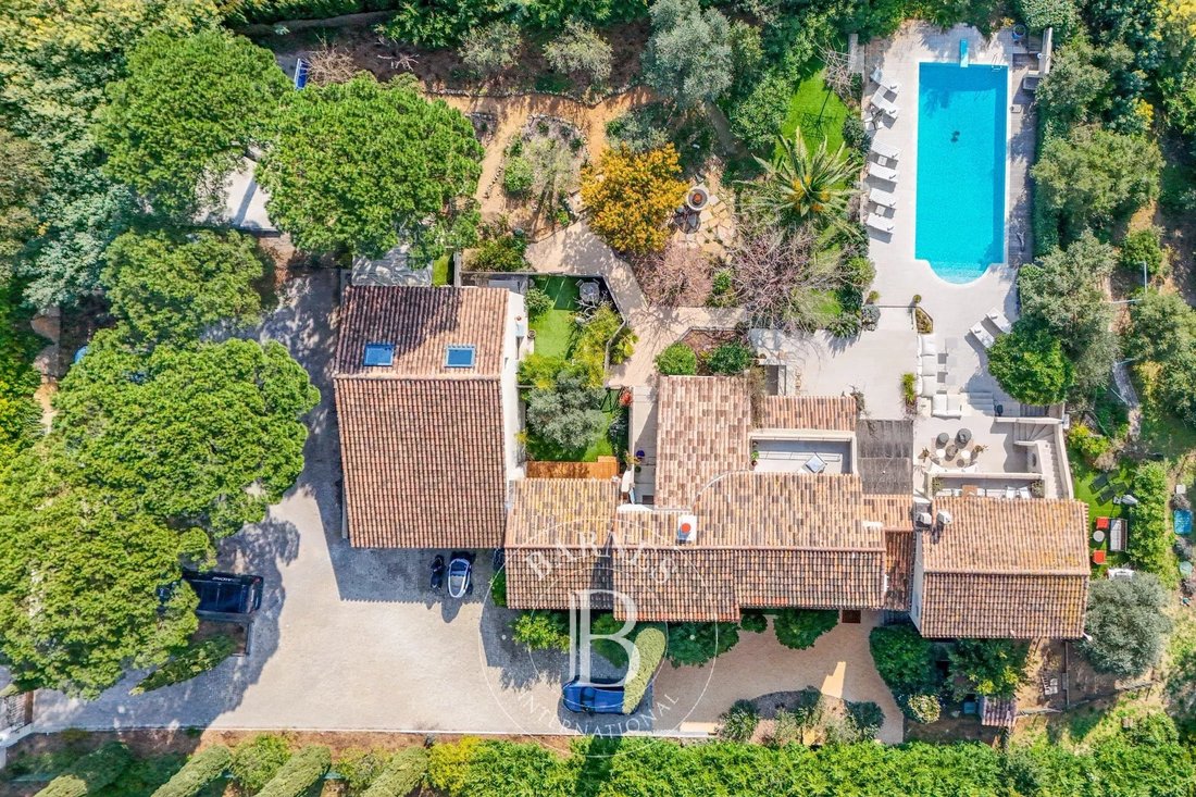Villa in Basse Suane-Les Virgiles, Sainte-Maxime, France 1 - 17417528
