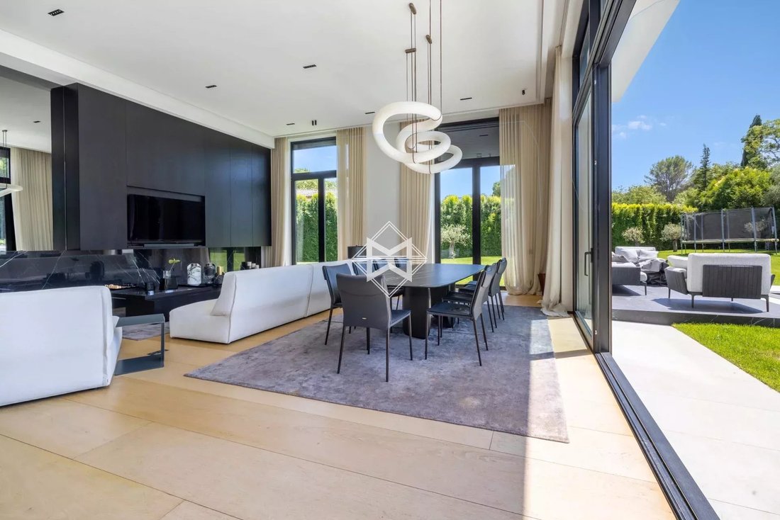 Villa in Mougins, Provence-Alpes-Côte d'Azur, France 5 - 17408825