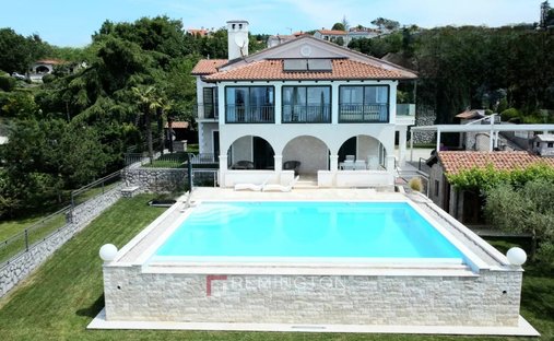 Townhouse in Mjesni odbor Luka, Grad Rijeka, Primorje-Gorski Kotar County 1