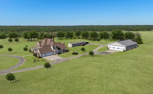 Farm Ranch in Greenville, Texas, United States 1