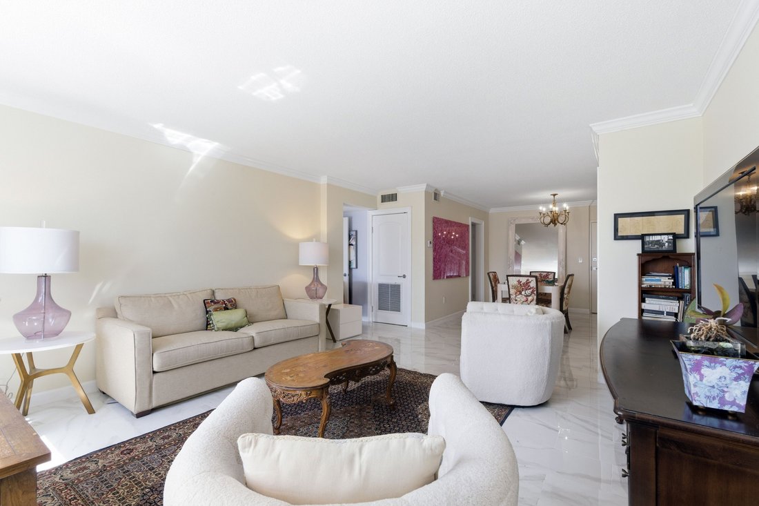 Condo in Palm Beach, Florida, United States 4 - 17346599