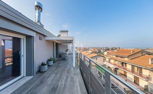 Apartment in City, Peschiera del Garda, Veneto 1