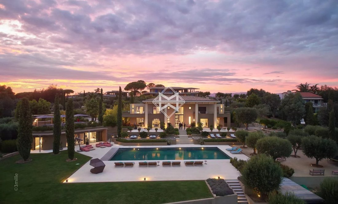 Villa in La Maure-Super Cannes, Vallauris, France 1 - 10484610