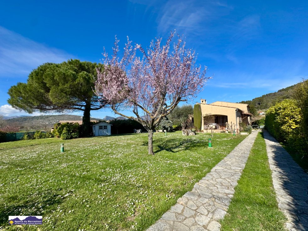 Villa in Levens, Provence-Alpes-Côte d'Azur, France 4 - 17391162