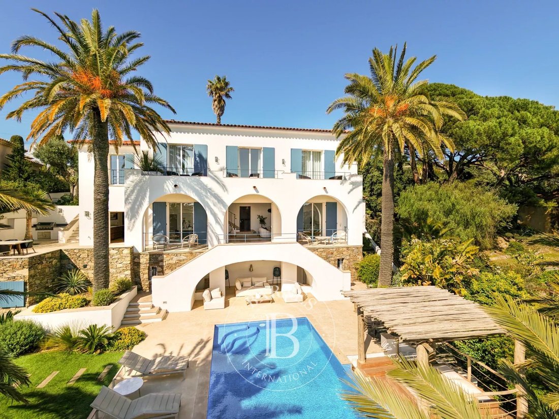 Villa in Ville-Les Saquedes-Le Bouillonnet, Sainte-Maxime, France 2 - 17417534
