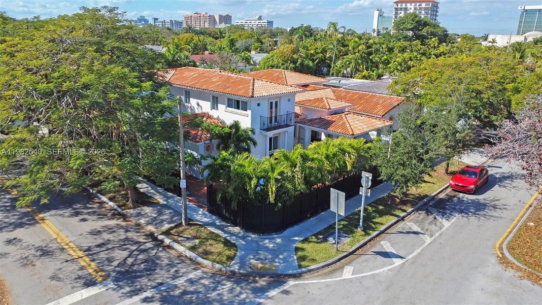 House in Miami, Florida, United States 1 - 17409632