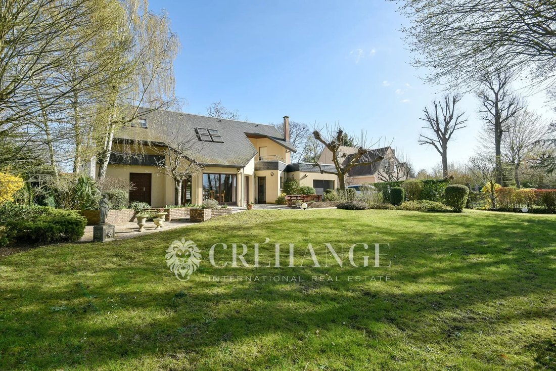 House in Sud, Le Mesnil-le-Roi, France 4 - 17410340