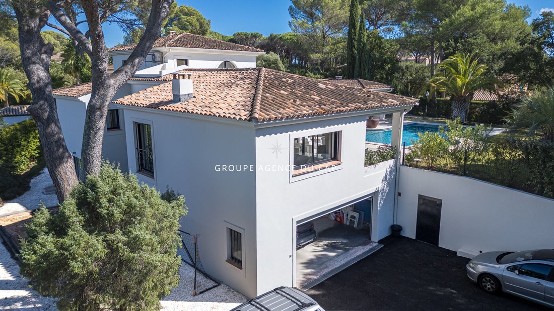 Villa in Le Dramont-Agay-Anthéor-Le Trayas, Saint-Raphaël, France 5 - 17408377