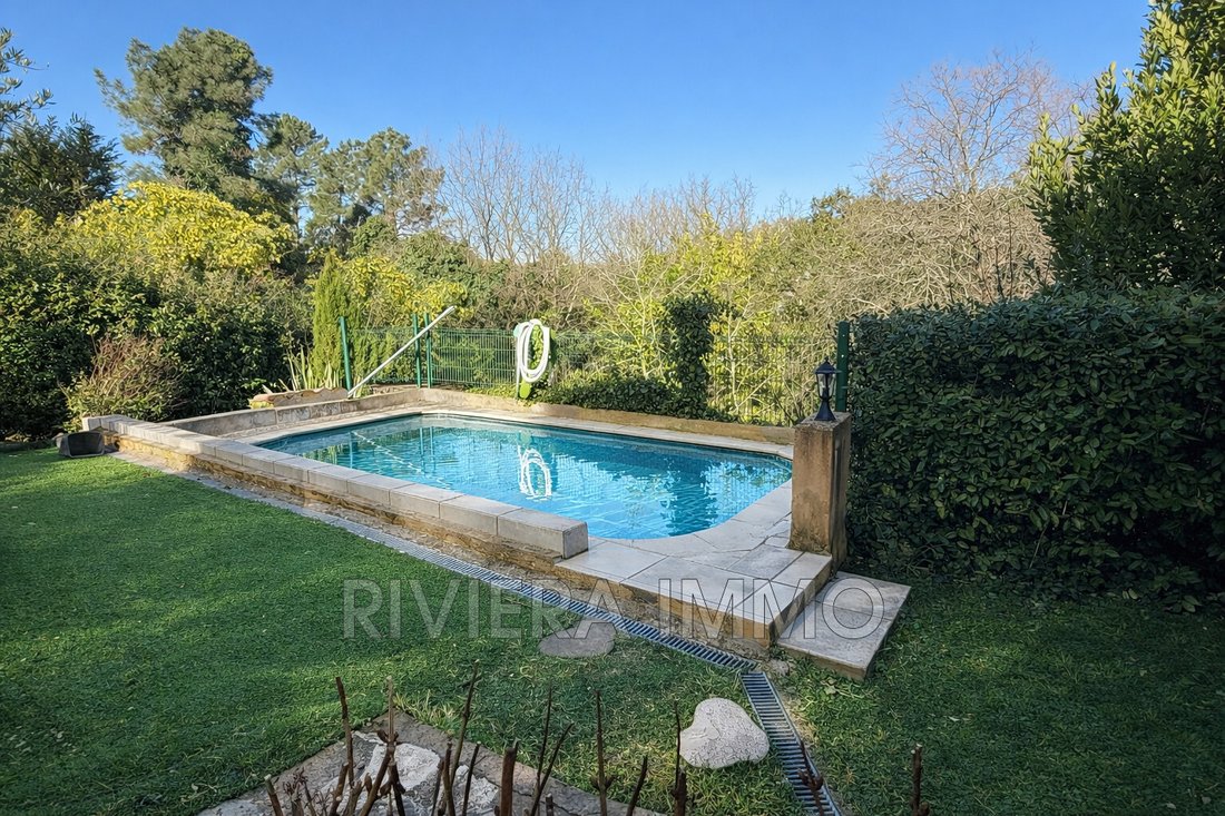 Villa in Les Adrets-de-l'Estérel, Provence-Alpes-Côte d'Azur, France 1 - 17408065