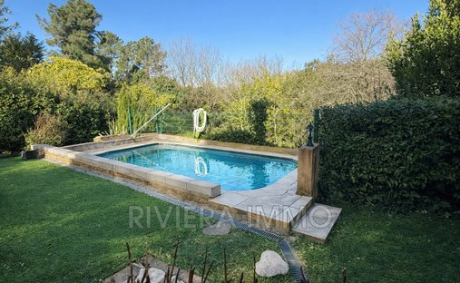 Villa in Les Adrets-de-l'Estérel, Provence-Alpes-Côte d'Azur, France 1