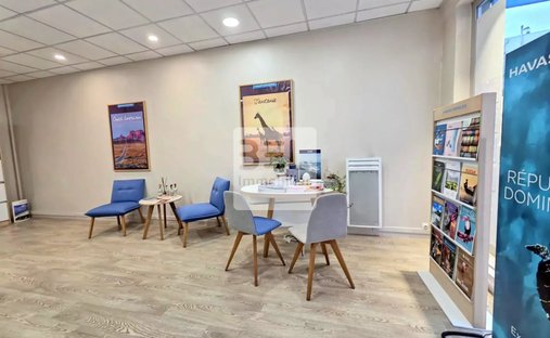 Les Escanaux, Bagnols-sur-Ceze, France 1