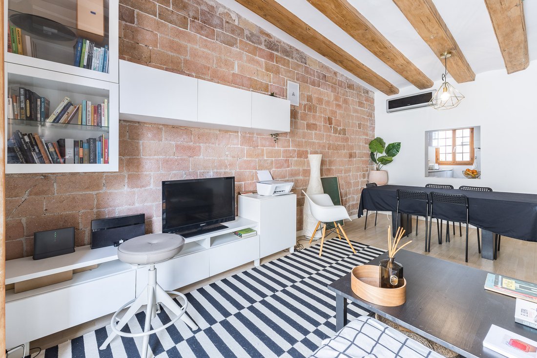 Apartment in Ciutat Vella, Barcelona, Spain 3 - 17360329