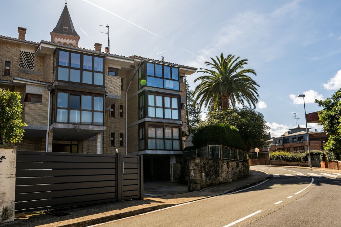 Apartment in Mendebaldea, Donostia-San Sebastian, Spain 3 - 17412349