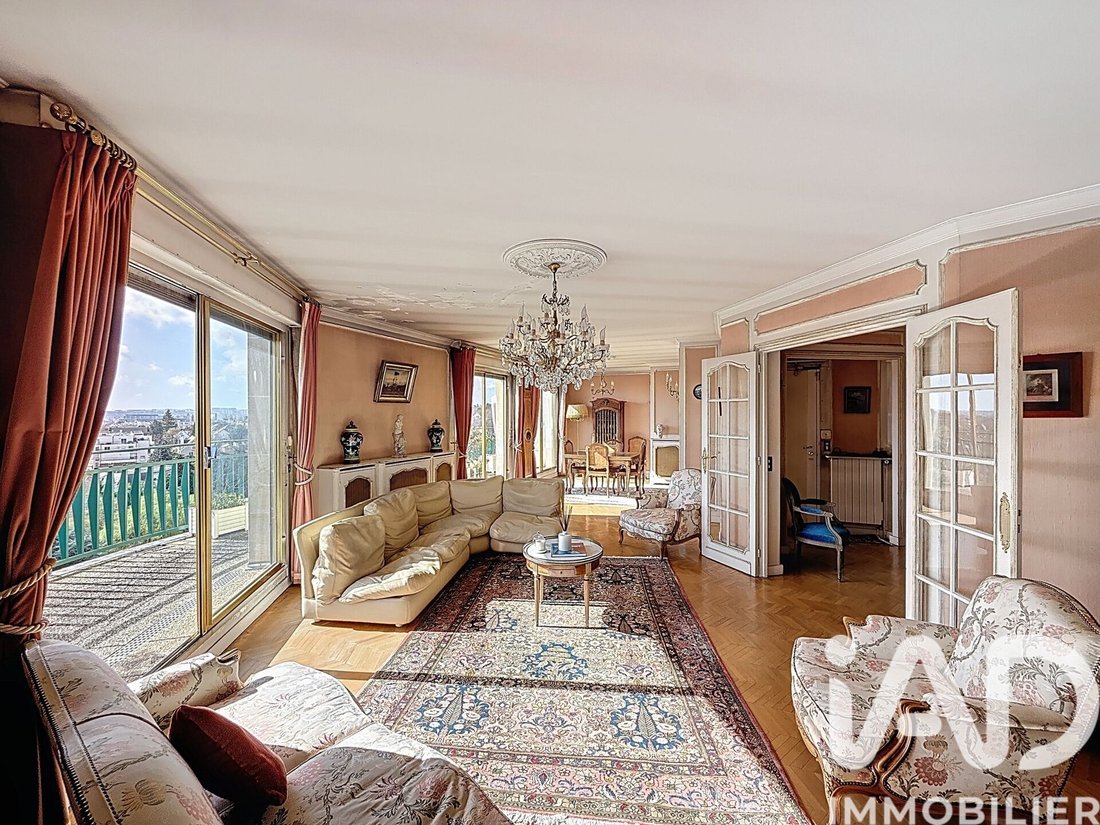 Apartment in Le Petit Chambord, Bourg-la-Reine, France 3 - 17409912