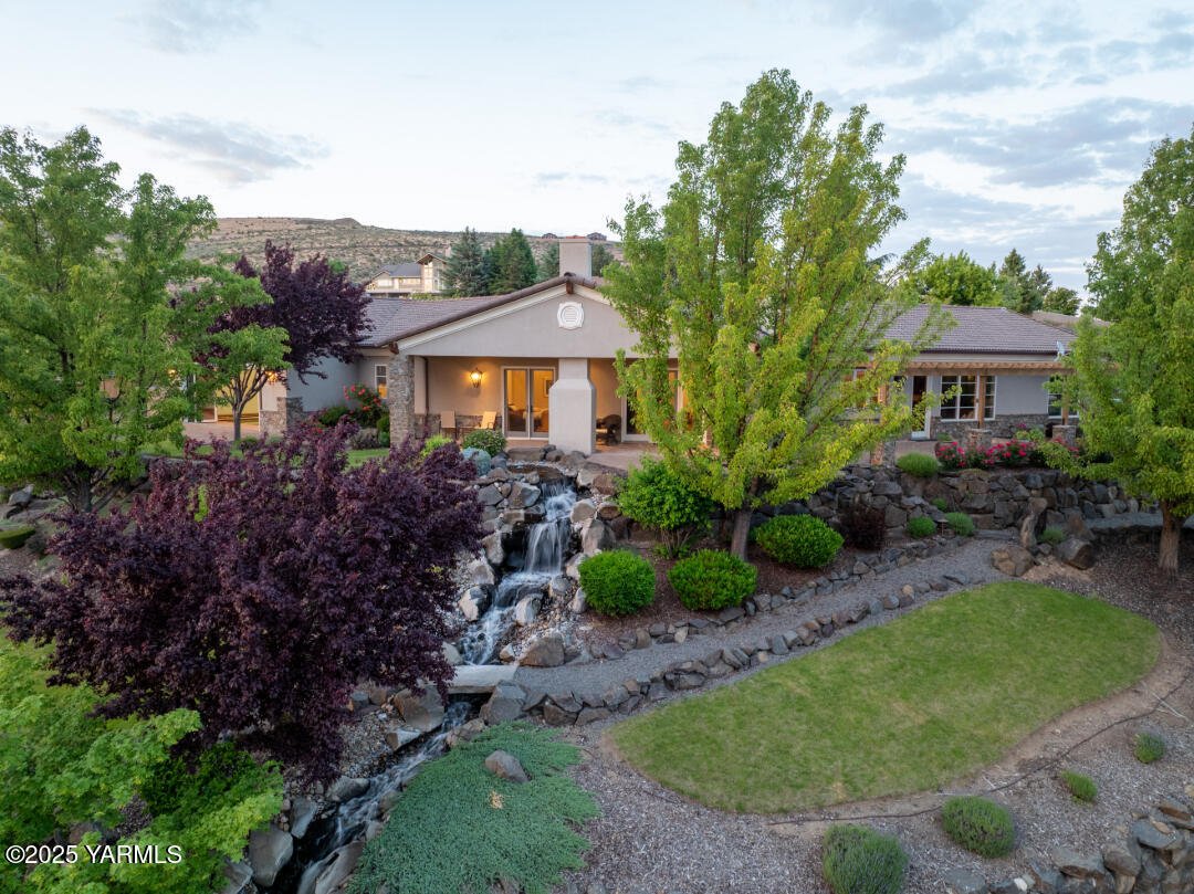 House in Yakima, Washington, United States 1 - 17412727