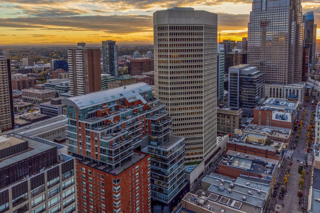 Condo in Calgary, Alberta, Canada 3 - 17421731