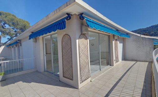 Apartment in Maurice Jeanpierre, Le Cannet, France 1