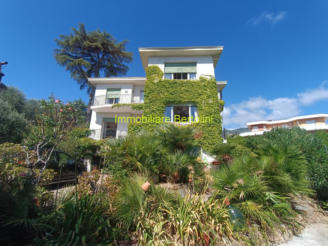 Villa in Coldirodi, Sanremo, Italy 2 - 17417961