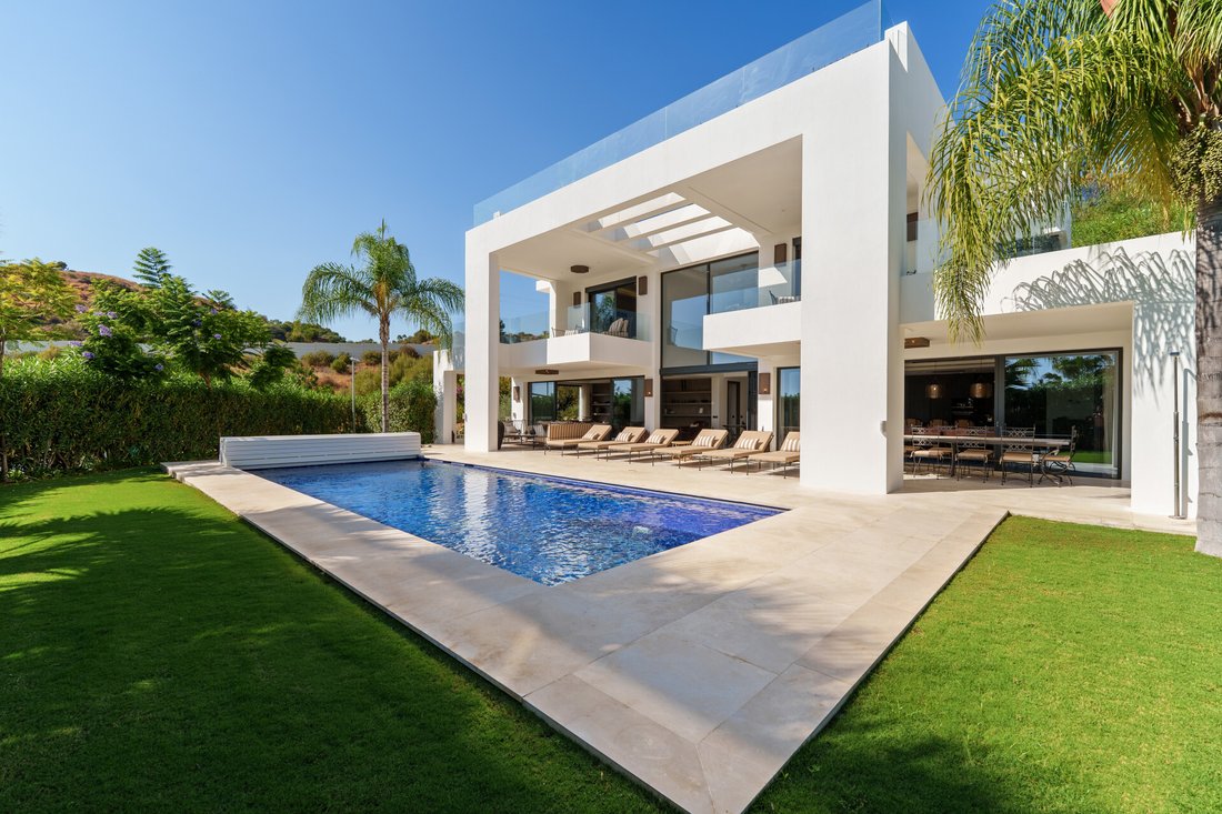 Villa in Nueva Andalucia, Marbella, Spain 3 - 17411172