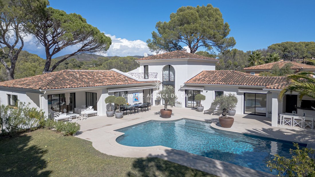 Villa in Le Dramont-Agay-Anthéor-Le Trayas, Saint-Raphaël, France 1 - 17408377