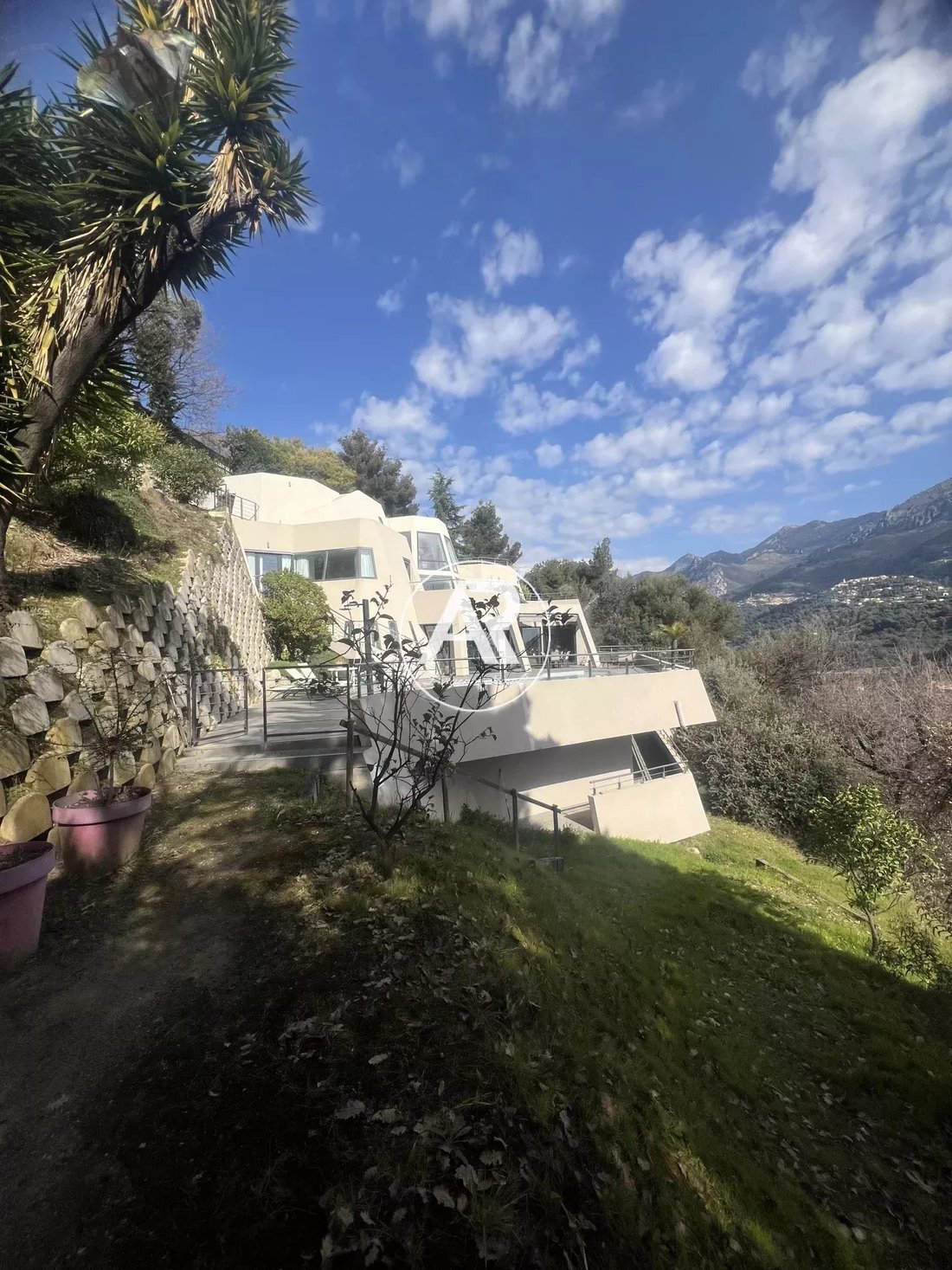 Villa in Menton, Provence-Alpes-Côte d'Azur, France 2 - 17420471