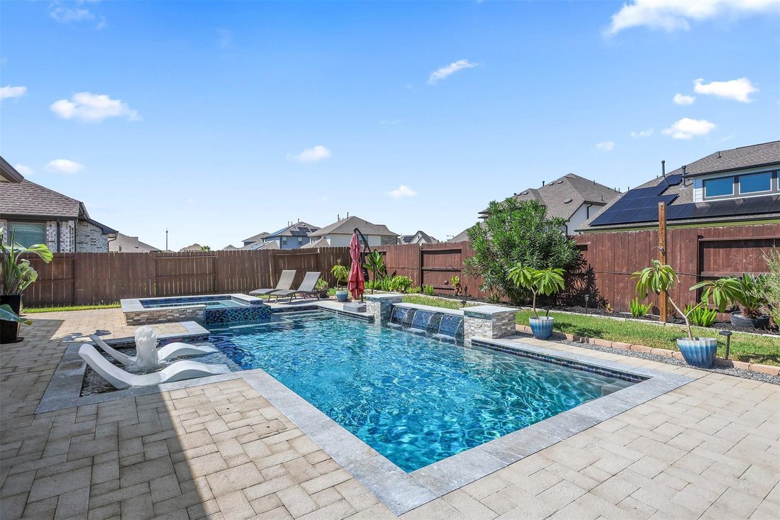 House in Texas City, Texas, United States 3 - 17415873