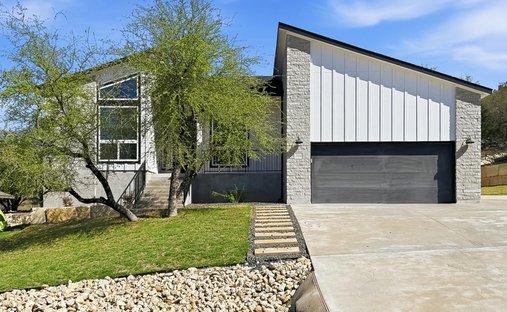House in Jonestown, Texas, United States 1