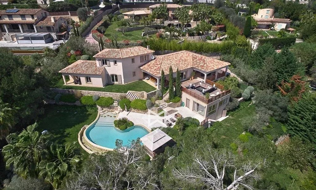 Villa in Mougins, Provence-Alpes-Côte d'Azur, France 1 - 17408769