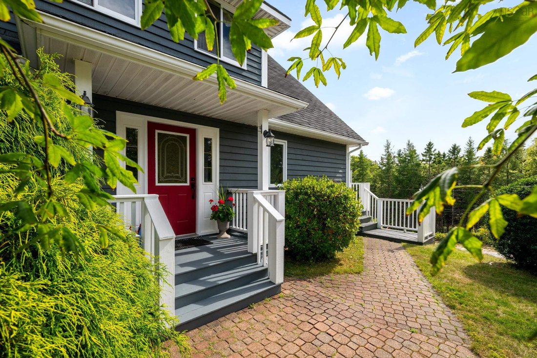 House in East Chester, Nova Scotia, Canada 5 - 17411254