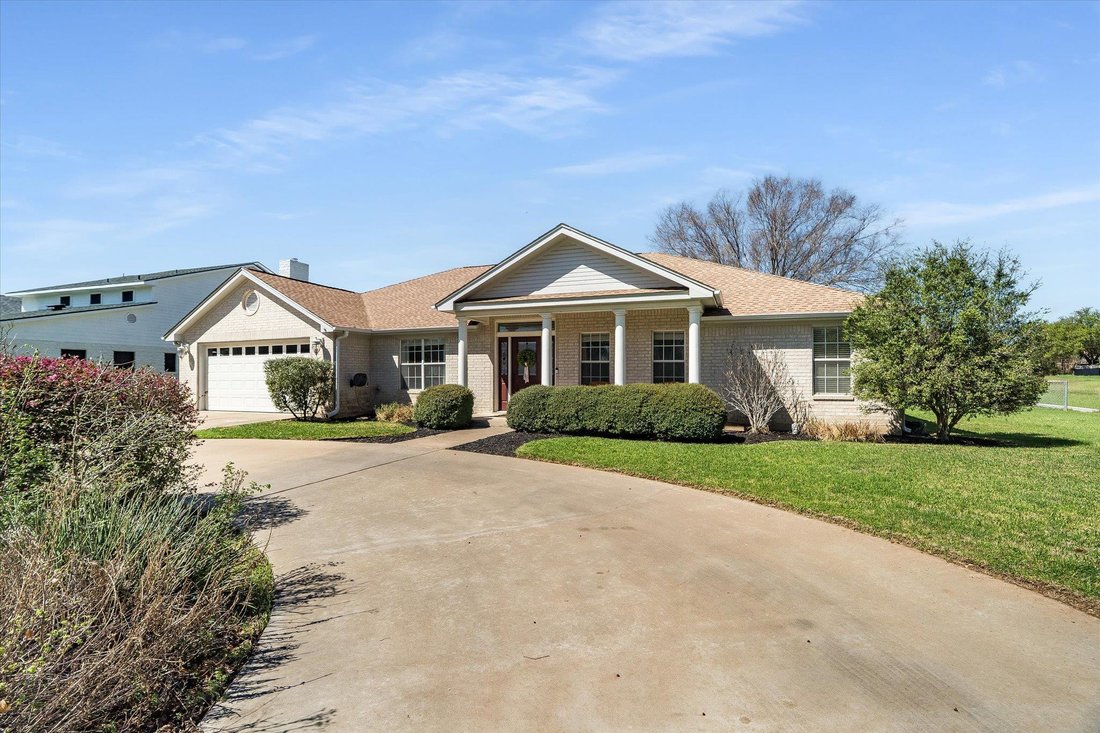 House in Marble Falls, Texas, United States 2 - 17410403